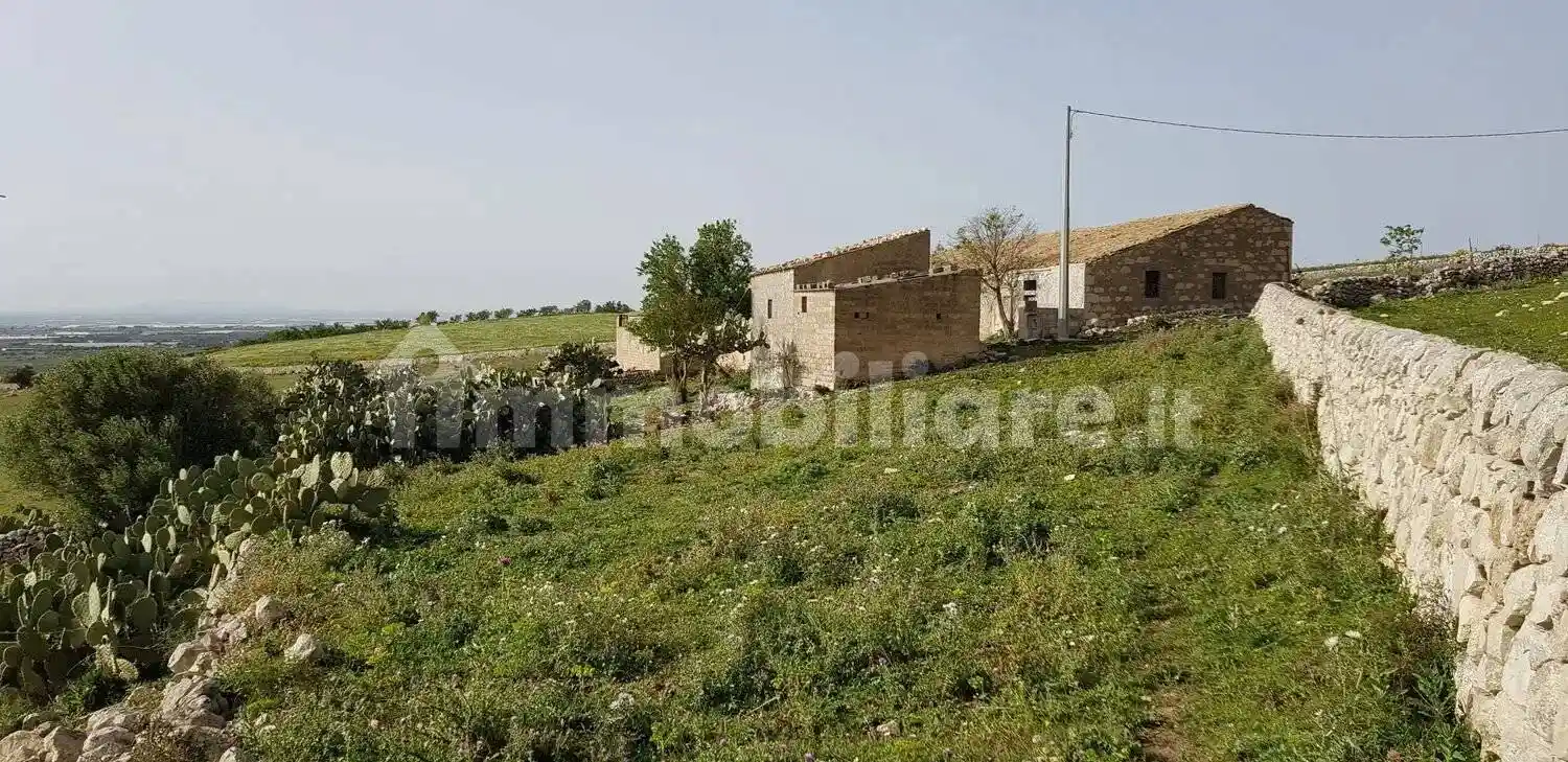 Rustico - Casale in vendita a Ragusa
