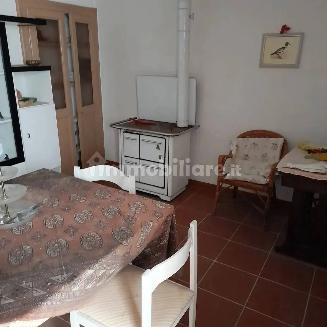 Villa in vendita a Volpeglino