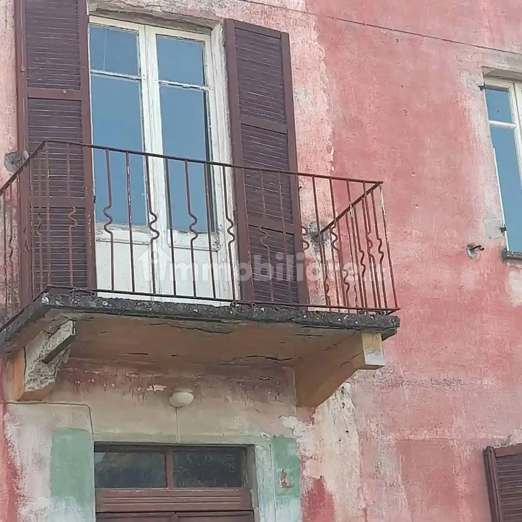 Villa in vendita a Paderna