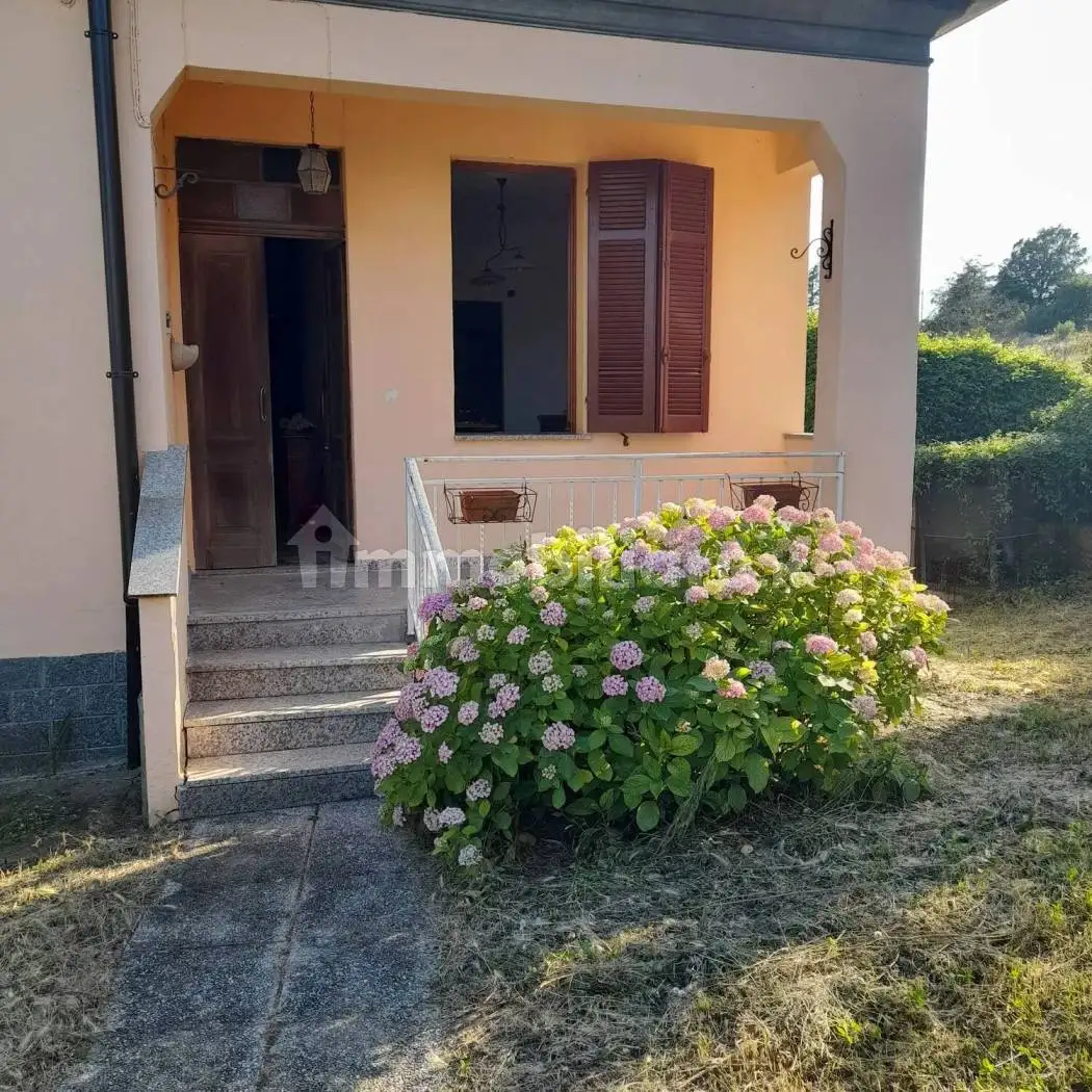 Villa unifamiliare piazza Caduti Della Libertà No Number, Berzano di Tortona - foto 5