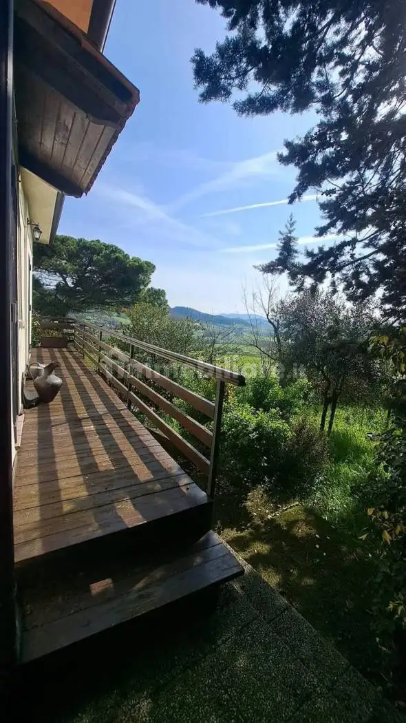 Villa in vendita a Cerreto Grue