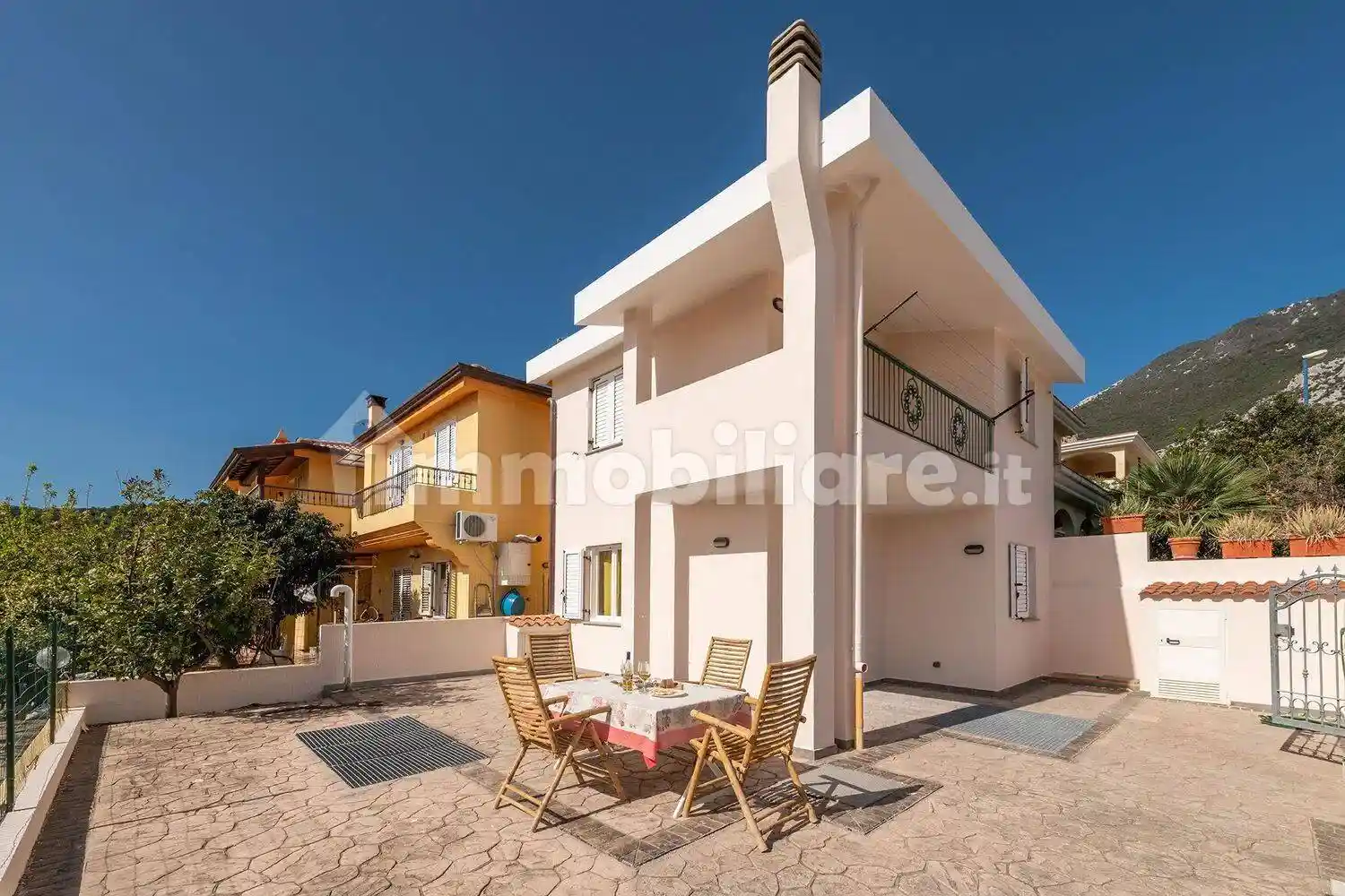 Villa unifamiliare, buono stato, 110 m², Dorgali - foto 2
