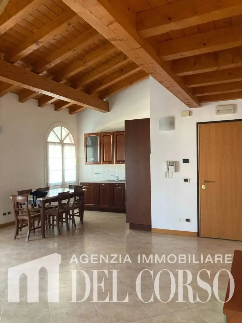 Quadrilocale via Papa Luciani San C., Centro, Azzano Decimo - foto 3