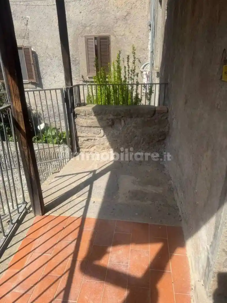 Trilocale via Marzio, 15, Centro, Vitorchiano - foto 5