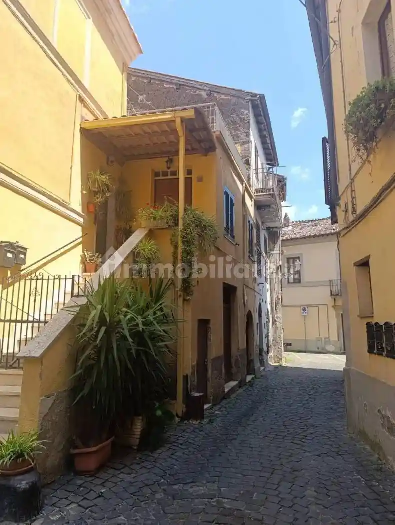 Appartamento in vendita a Sutri