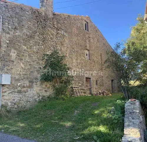 Casa indipendente in vendita a Semproniano