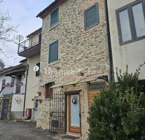 Villa in vendita a Santa Fiora