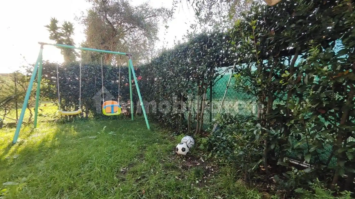 Appartamento in vendita a Luni