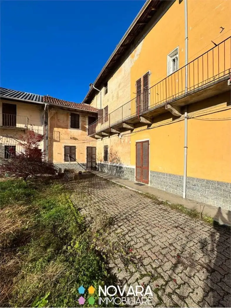 Rustico, da ristrutturare, 427 m², Caltignaga - foto 5