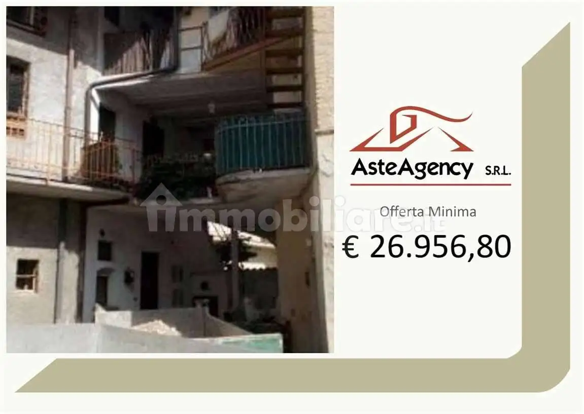 Casa indipendente in asta a Gazzada Schianno