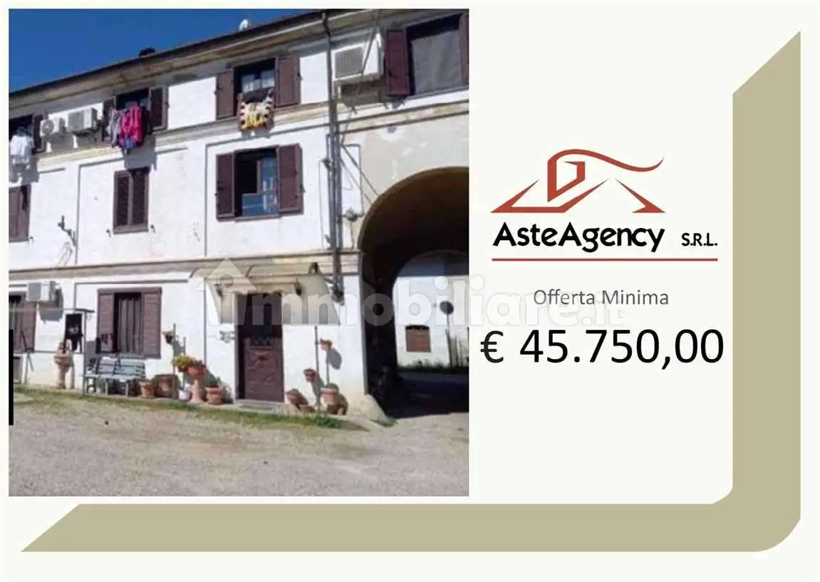 Casa indipendente in asta a Sannazzaro de' Burgondi