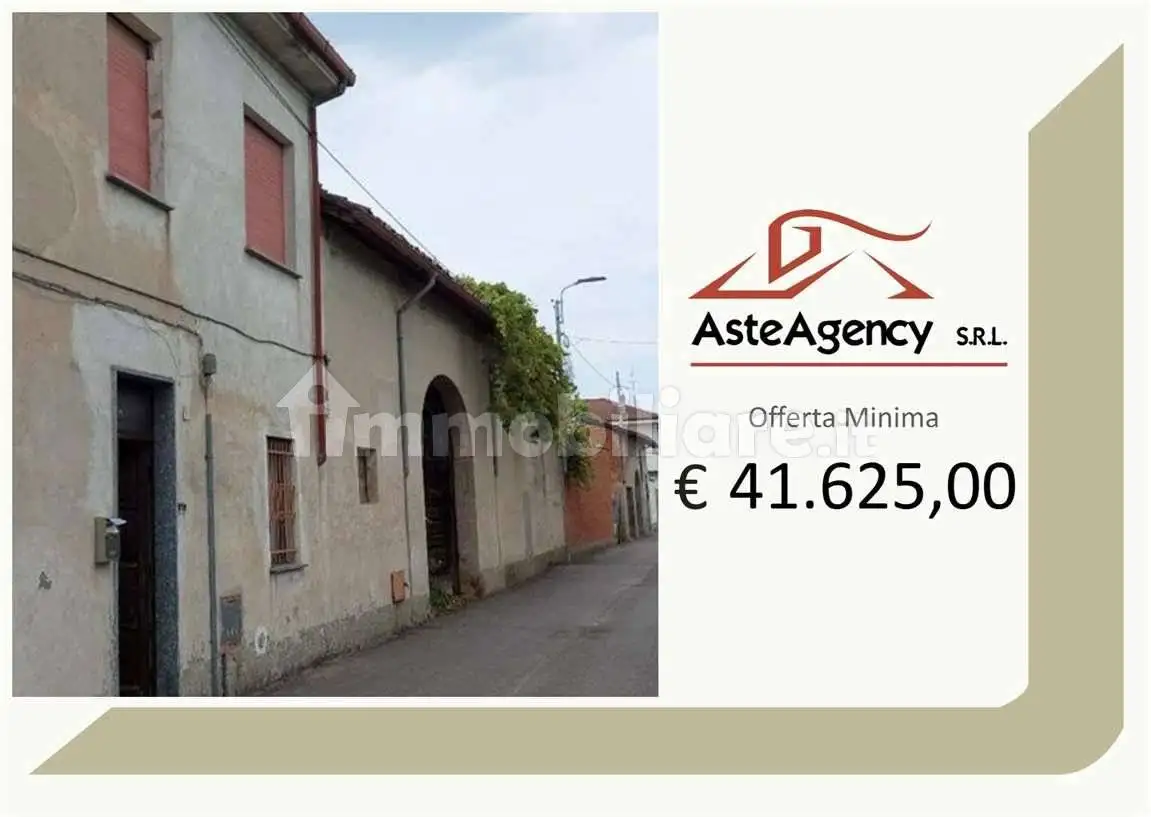 Casa indipendente in asta a Suardi