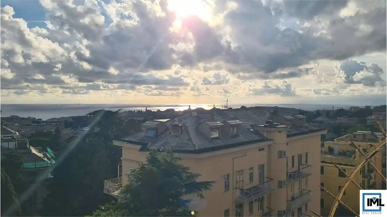 Appartamento in vendita a Genova