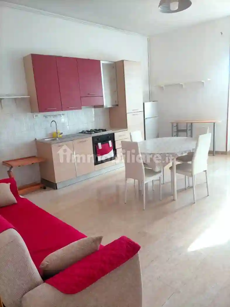 Appartamento via Duca d'Aosta 14, Semicentro, Campobasso - foto 4