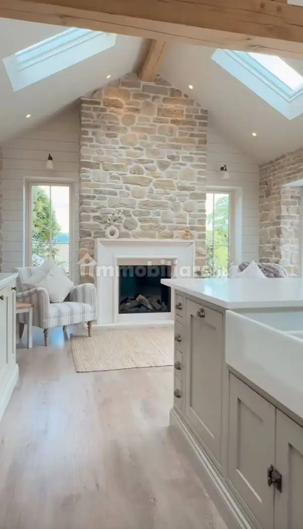 Palazzo - Edificio in vendita a Villa San Giovanni