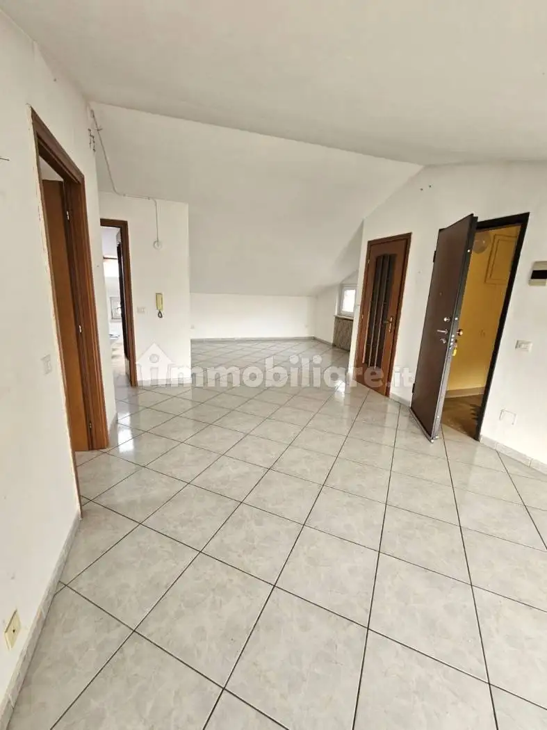 Trilocale via 25 Aprile 12, Centro, Bene Vagienna - foto 5