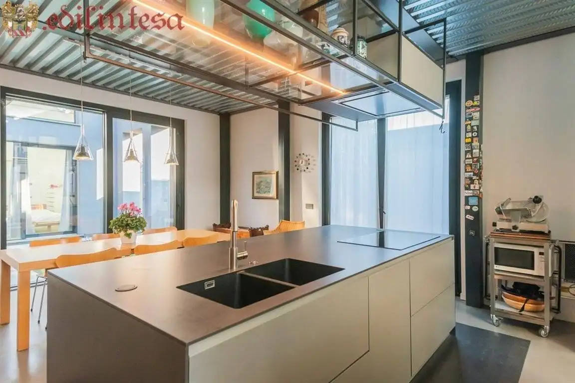 Casa indipendente in vendita a Lissone