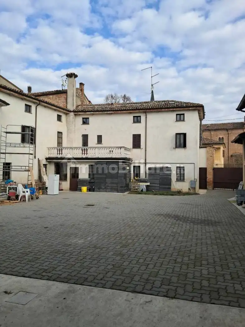 Casa indipendente in vendita a Gragnano Trebbiense