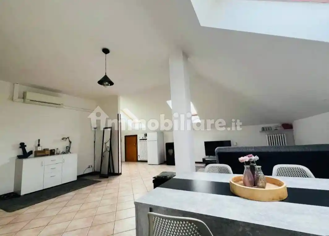 Bilocale buono stato, terzo piano, Cittadella - Colle Aperto, Mantova - foto 2