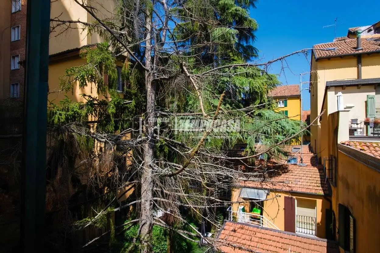 Appartamento in vendita a Bologna