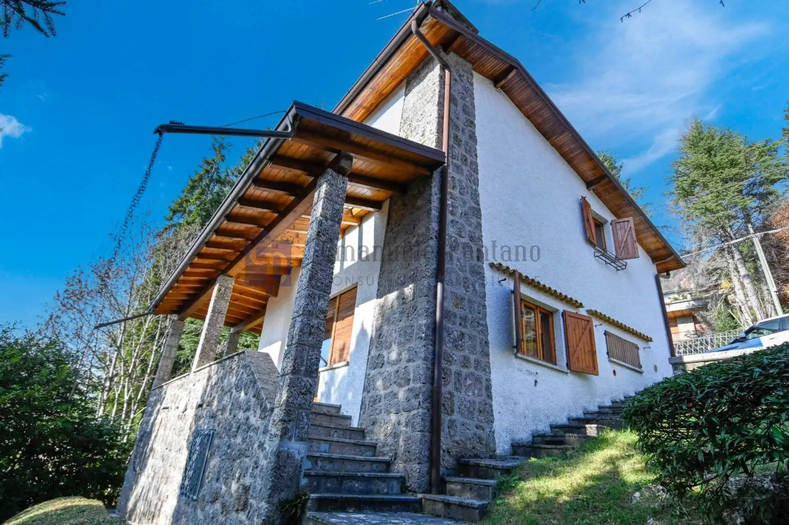 Villa in vendita a Castione della Presolana