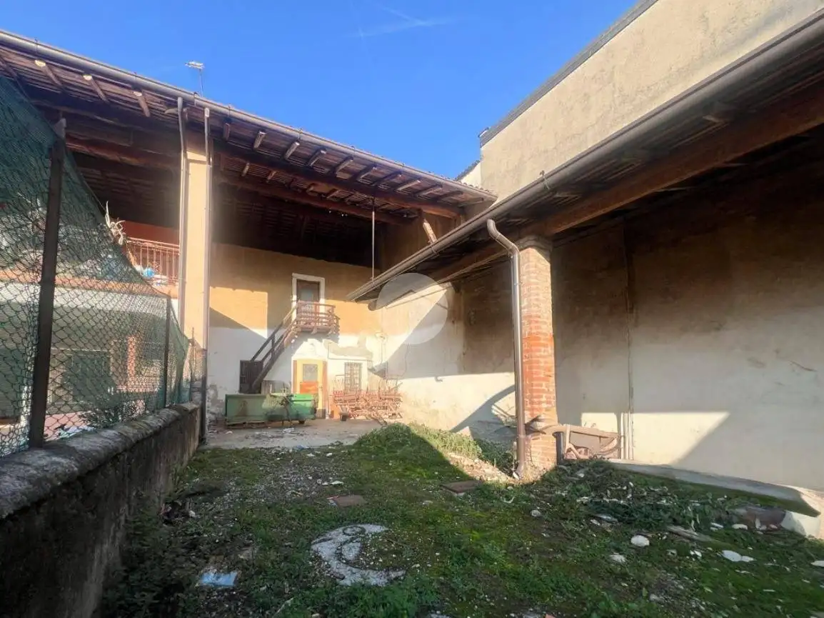 Rustico - Casale in vendita a Castelcovati