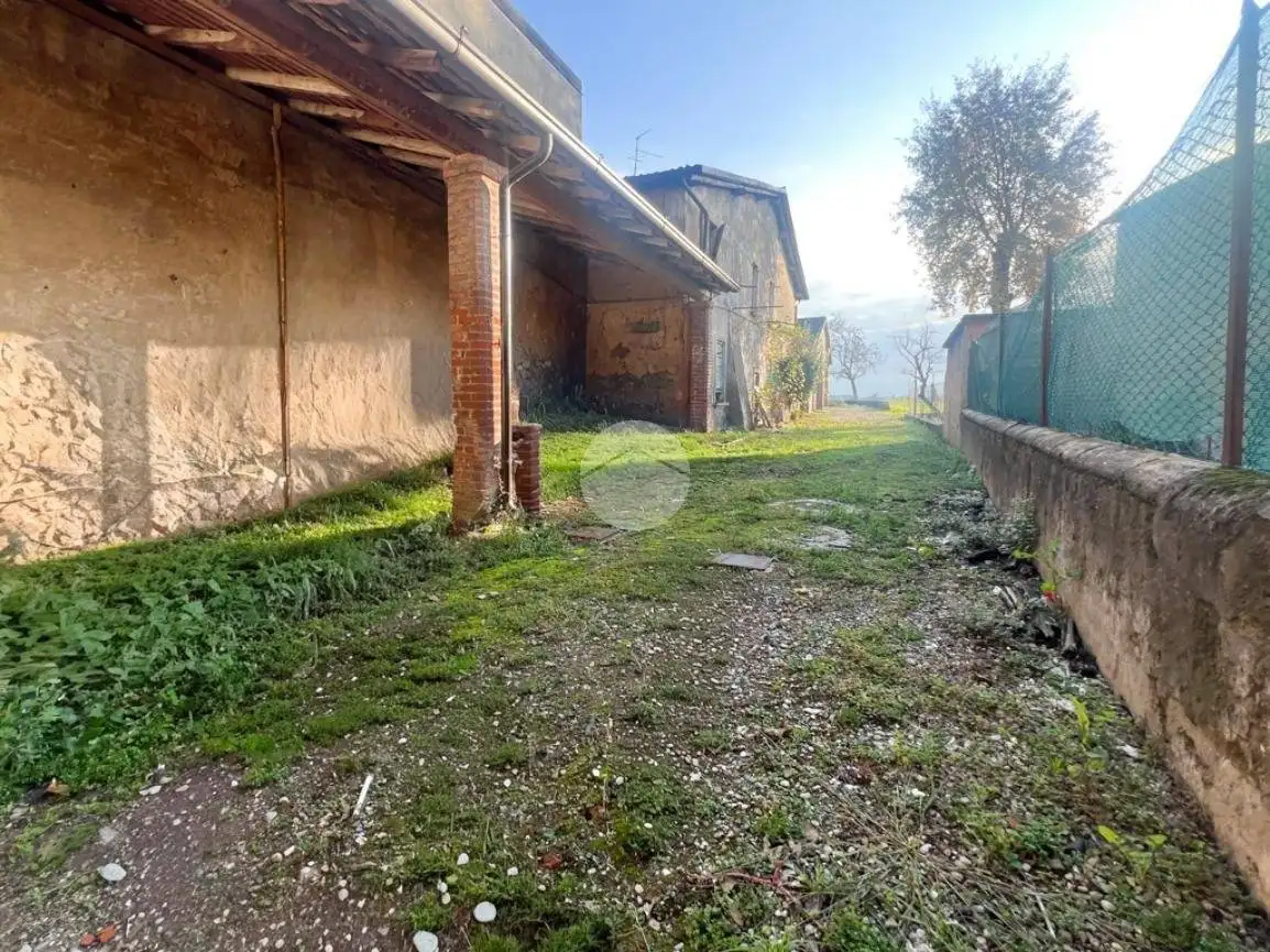 Rustico via Comezzano 84, Castelcovati - foto 2