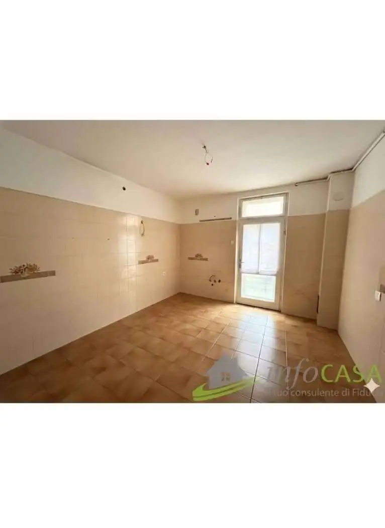 Appartamento via Fontana 1, Rovereto - foto 2