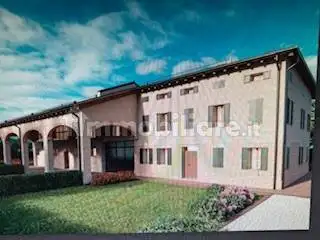 Villa in vendita a Parma