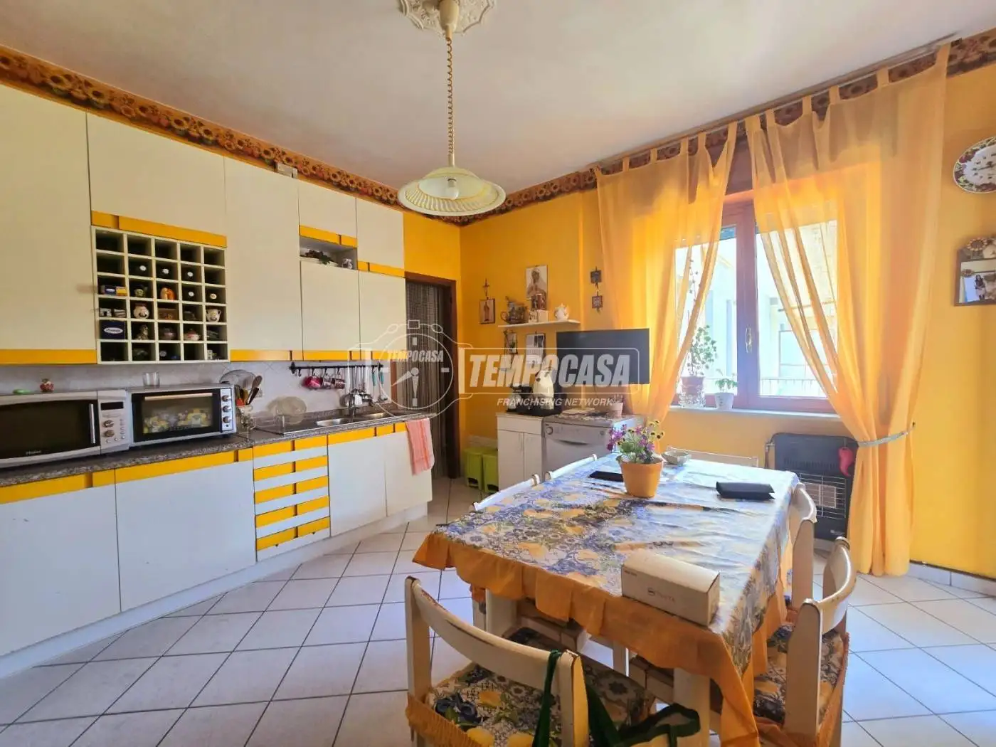 Quadrilocale ottimo stato, secondo piano, Centro, Casamarciano - foto 4