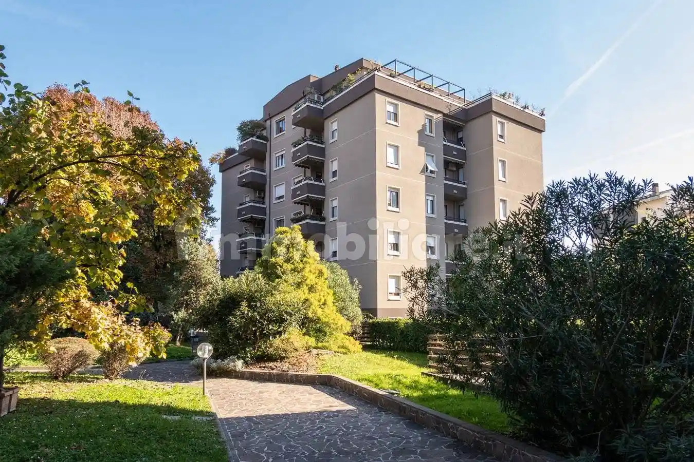 Appartamento in vendita a Monza