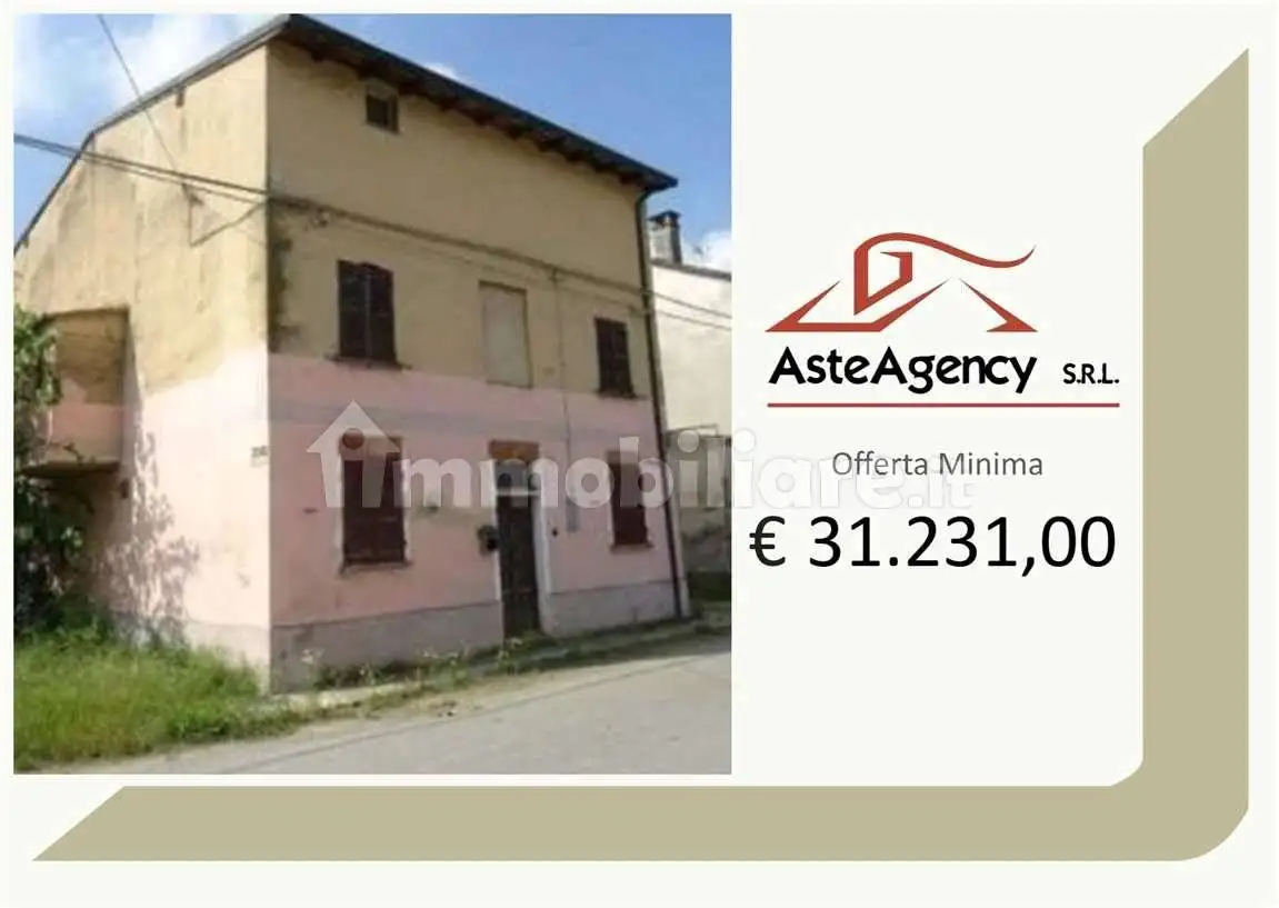 Casa indipendente in asta a Galliavola