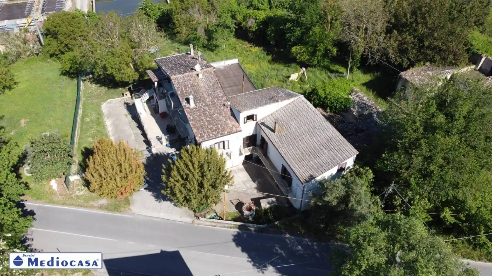 Terratetto plurifamiliare 244 m², da ristrutturare, Centro, Lanciano - foto 3