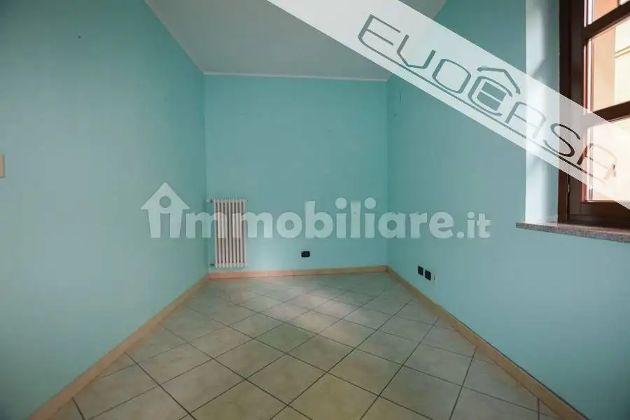 Trilocale via Filippo Brignone 6, Centro, Bricherasio - foto 5