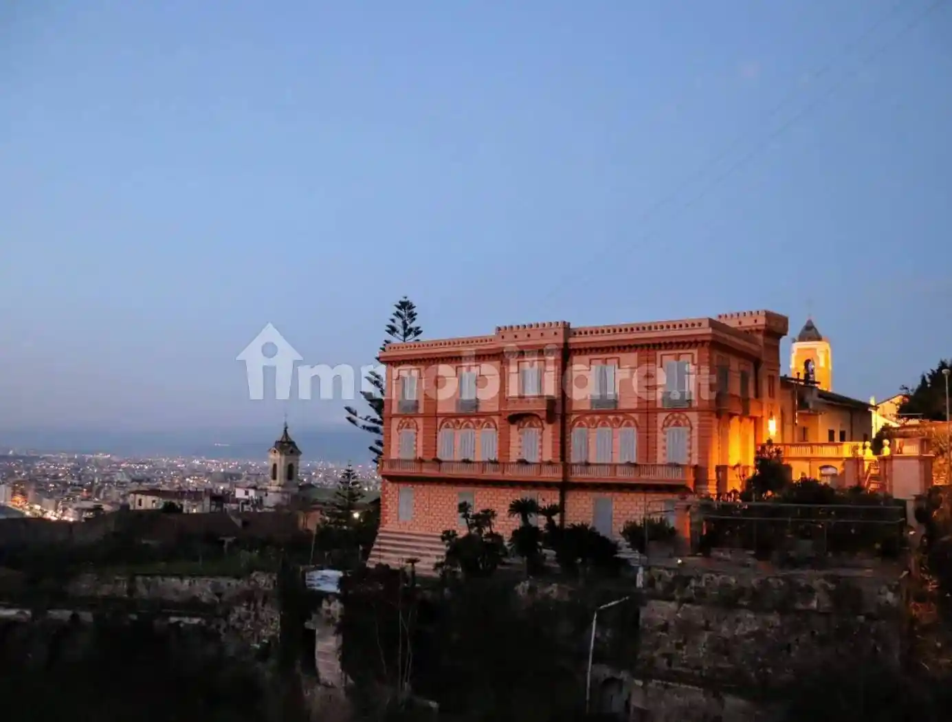 Appartamento in villa largo San Matteo 7, Centro, Castellammare di Stabia - foto 4