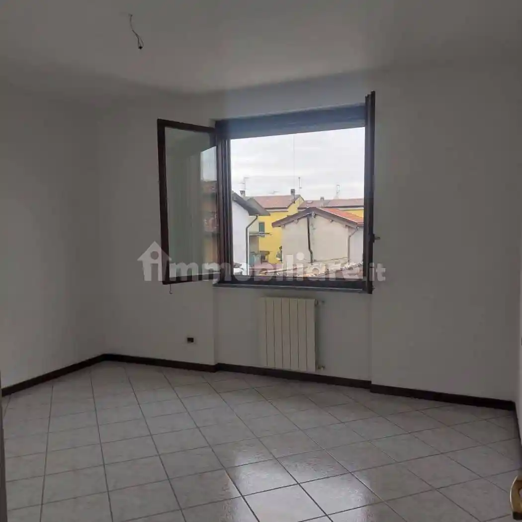 Appartamento in vendita a Lardirago