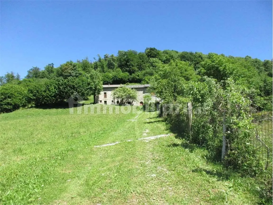 Rustico - Casale in vendita a Val Brembilla