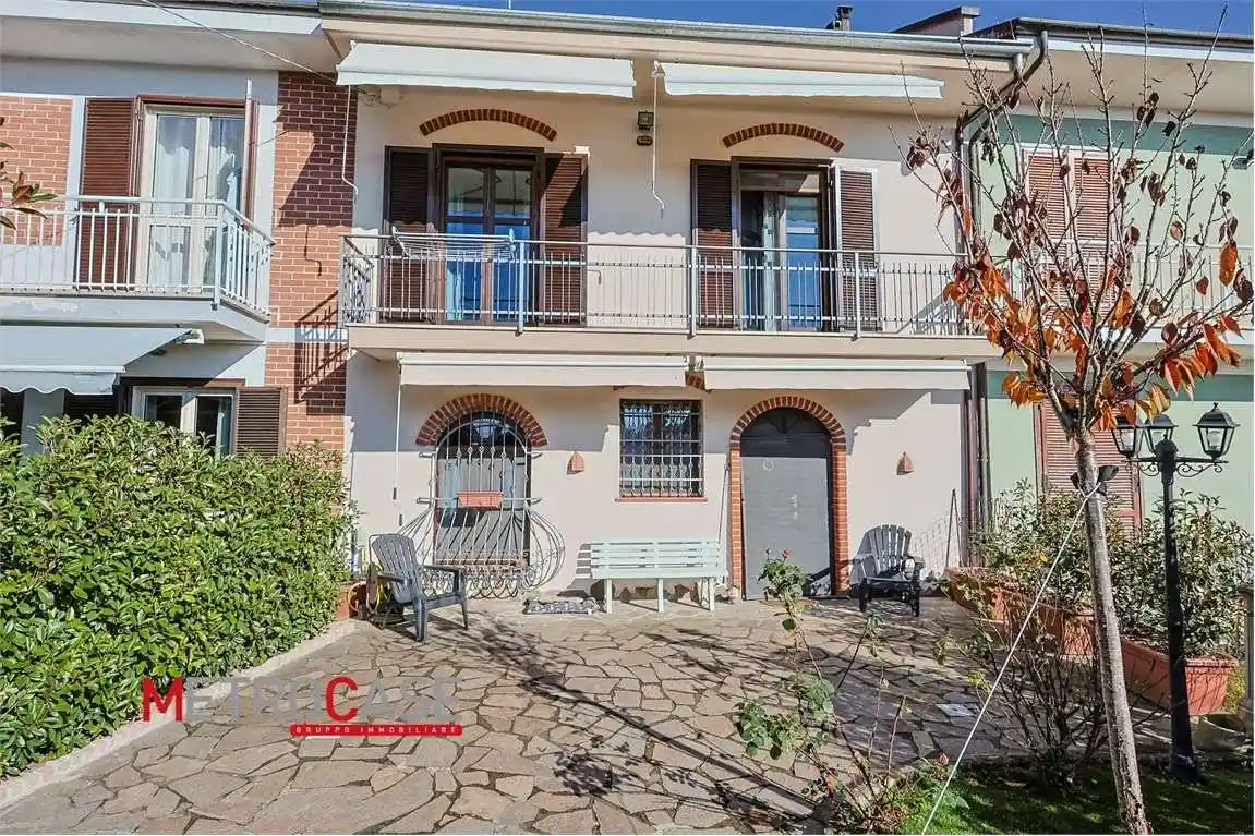 Villetta a schiera - foto 2