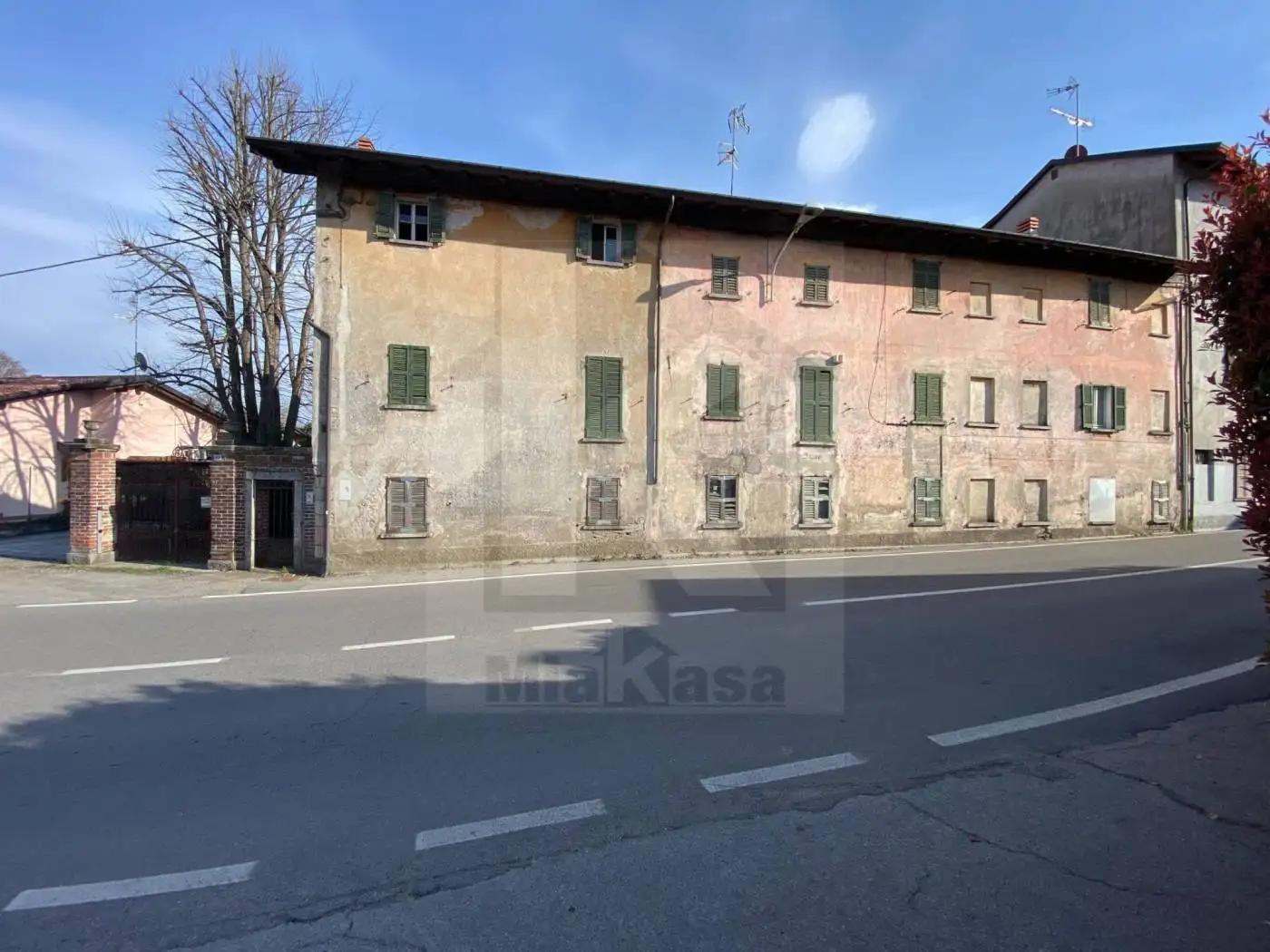 Terratetto unifamiliare via Caduti Libertà 63, Centro, Castelletto Sopra Ticino - foto 3