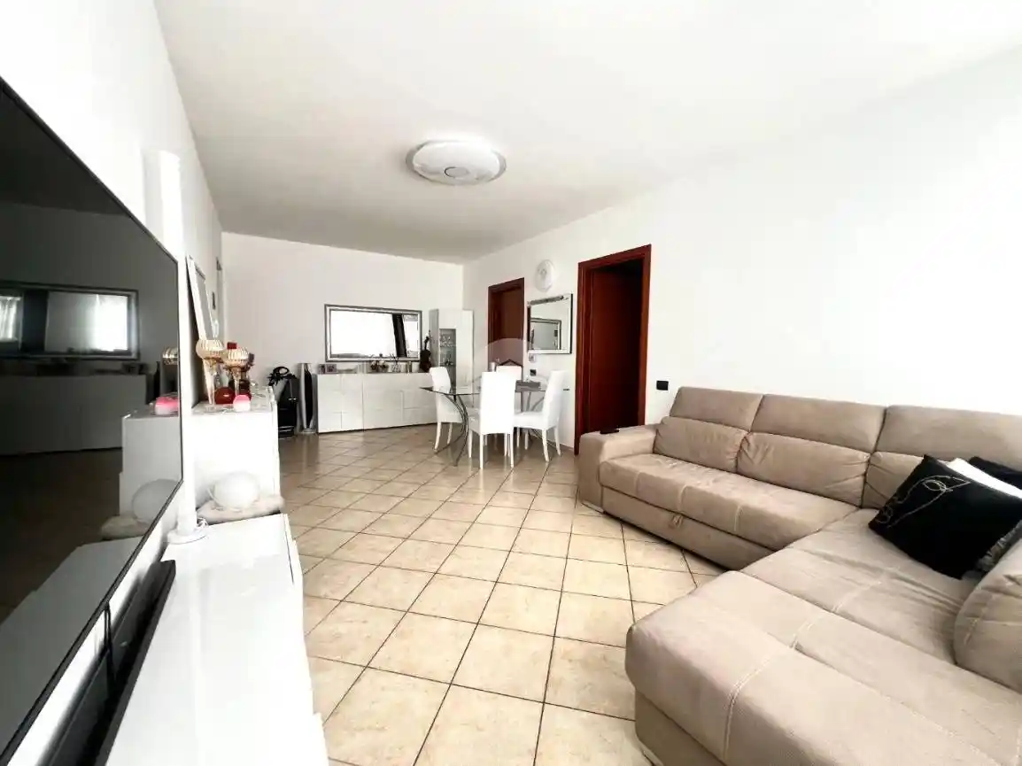 Trilocale Str. Carignano 30, Mercato - Santa Maria, Moncalieri - foto 5