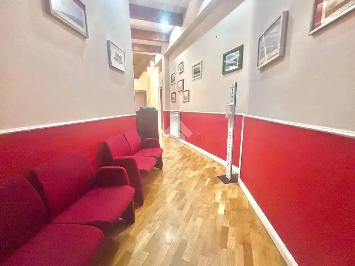 Quadrilocale piazza Nazionale 96, Arenaccia, Napoli - foto 2