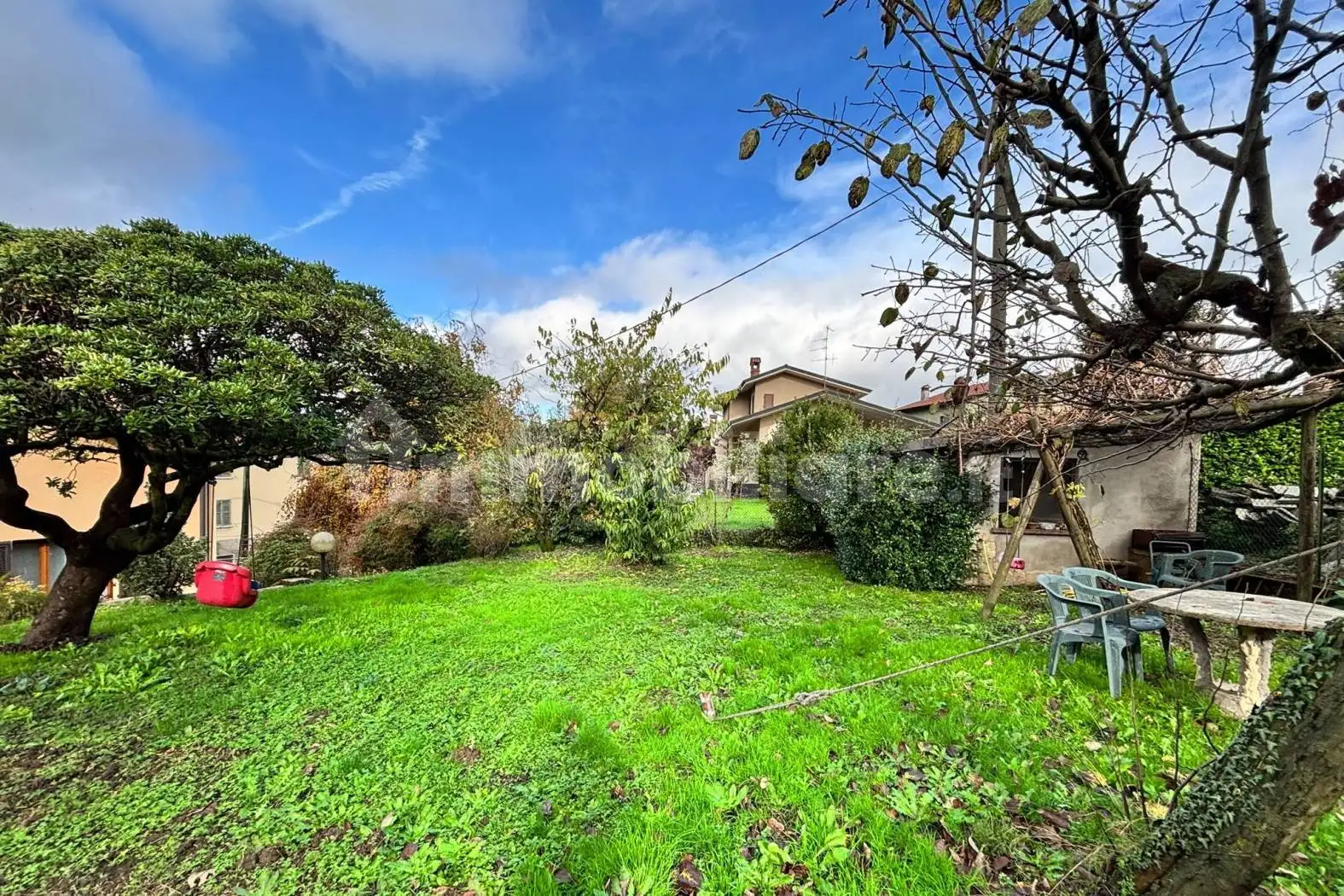 Villa in vendita a Brivio