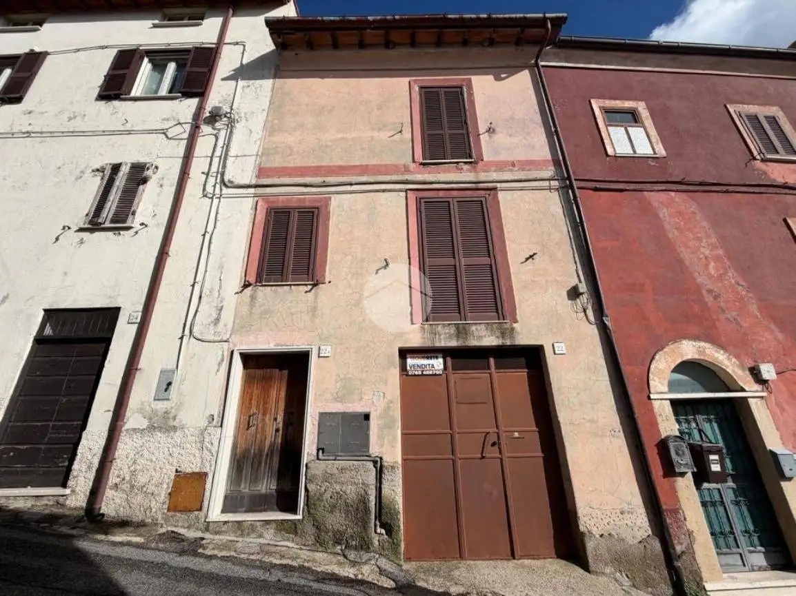 Appartamento in vendita a Nerola