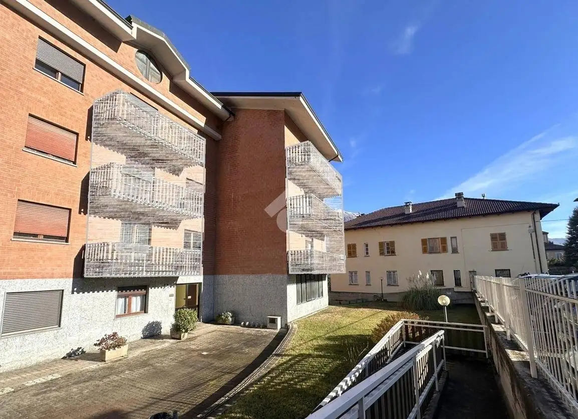 Trilocale via C. Trattenero 16, Centro, Bussoleno - foto 2