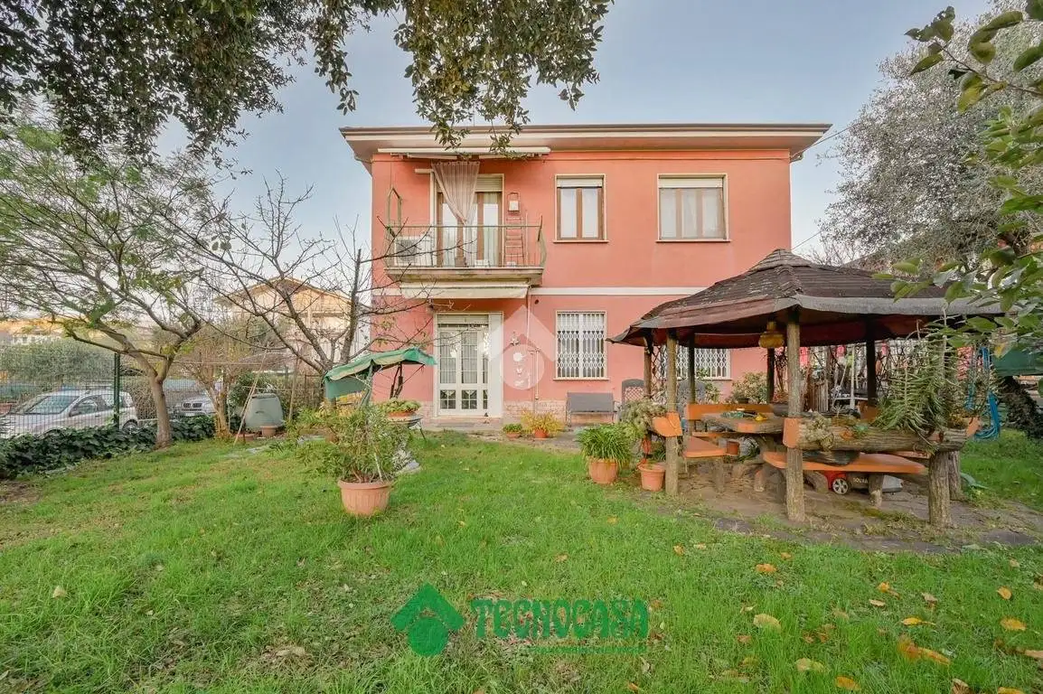 Casa indipendente in vendita a Bolano