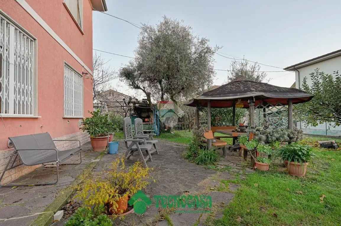 Terratetto plurifamiliare via Isola D'Elba 4, Ceparana Carpena, Bolano - foto 2