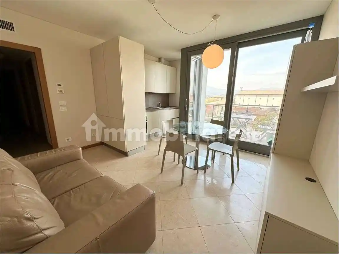 Trilocale ottimo stato, quarto piano, Bassone, Verona - foto 2