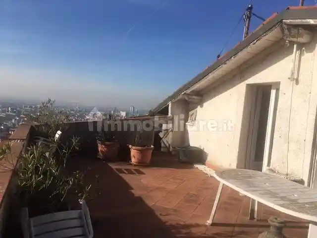 Villa unifamiliare, da ristrutturare, 350 m², Panoramica, Brescia - foto 3