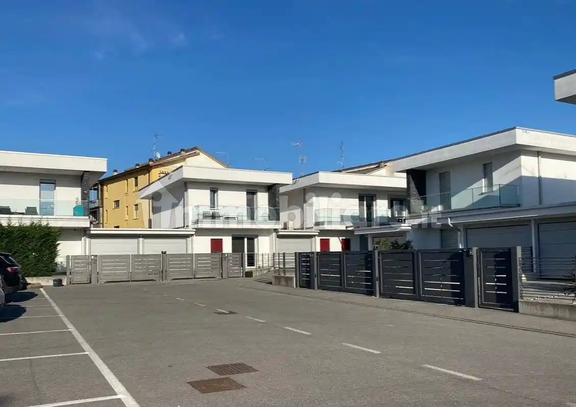 Villa plurifamiliare via Urini, Capriolo - foto 2