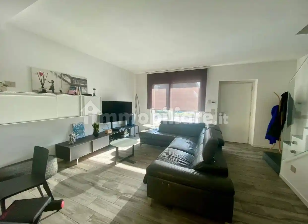 Villa plurifamiliare via Urini, Capriolo - foto 4